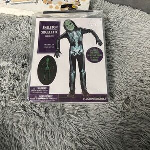 NWT NIP Glow-in-the-Dark Skeleton # 155 4 Pc Halloween Costume Kids Small 4-6